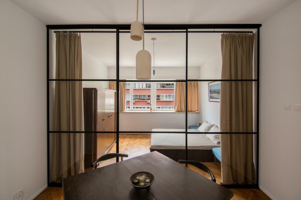 Design Apartment In Sofia Top City Center Exteriör bild